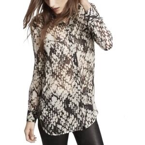 Vince 100% Silk Top‎ Women's Size 4 Long Sleeve Button Down Elegant Career Sheer